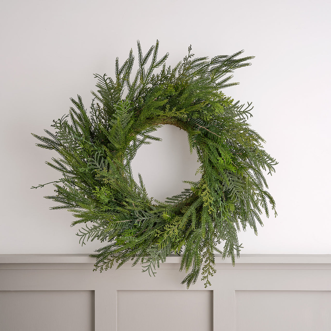 Couronne de Noël de 60 cm au Feuillage Luxuriant