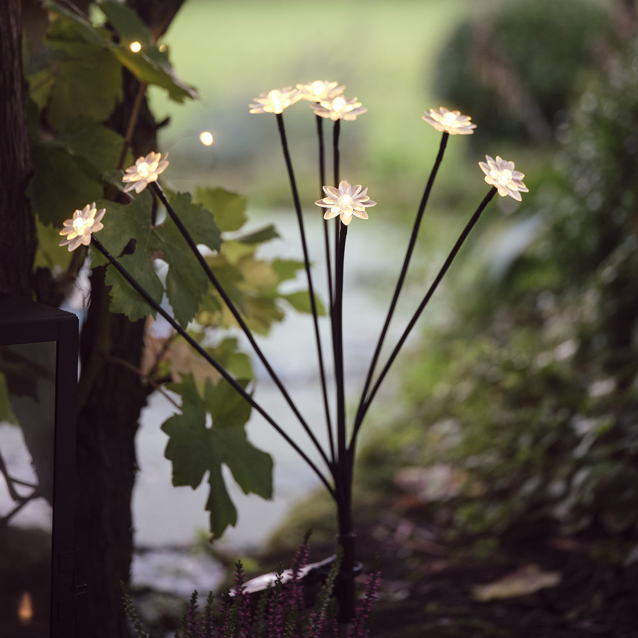 Balise Solaire Fleurs LED à Piquet Amovible