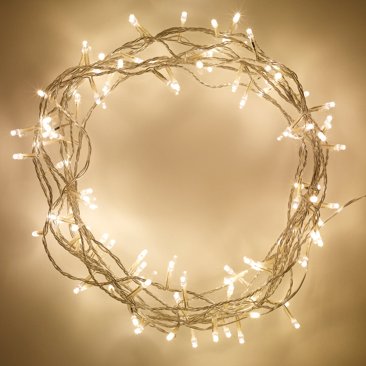 Guirlande Lumineuse d'Intérieur avec 200 LED Blanc Chaud sur Câble  Transparent 16m par Lights4fun : : Luminaires et Éclairage