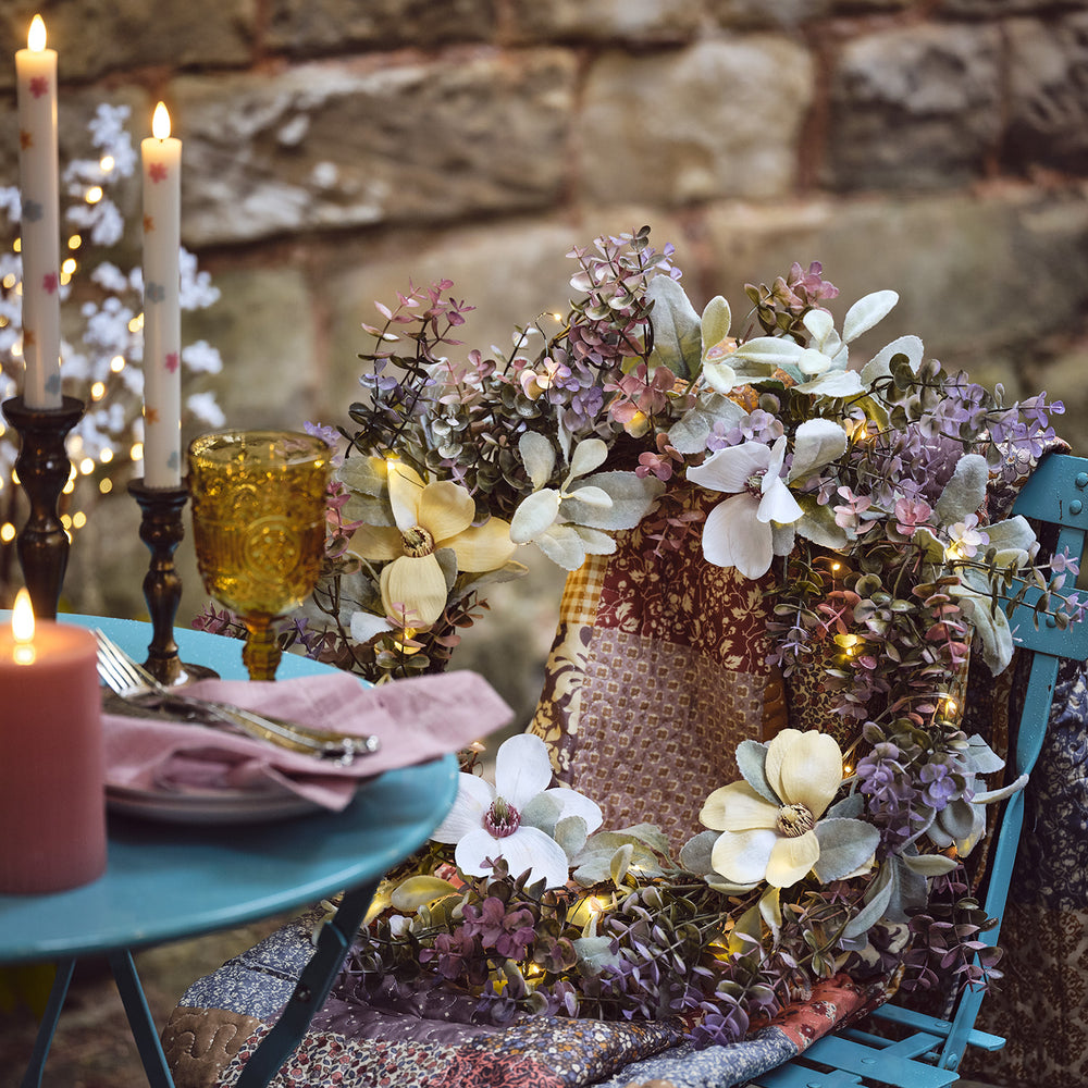 Grande Couronne de Fleurs Printanières Pré-éclairée de 60 cm