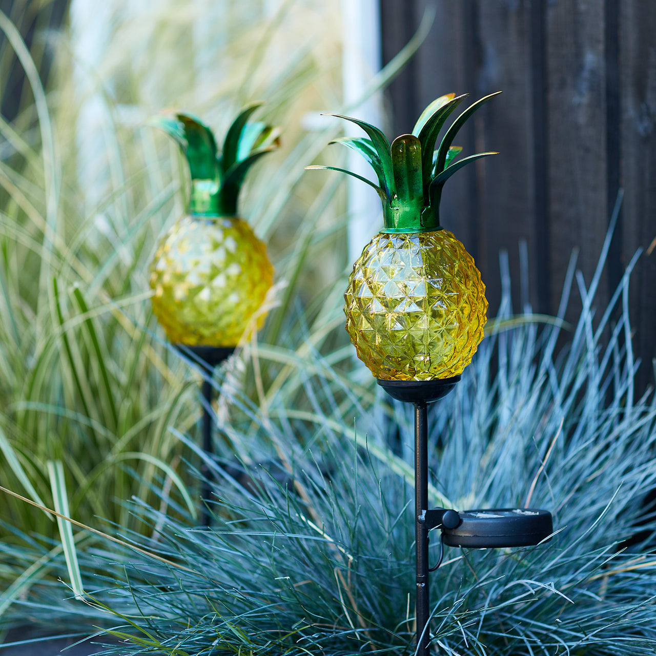 2 Balises Solaires en forme d'Ananas